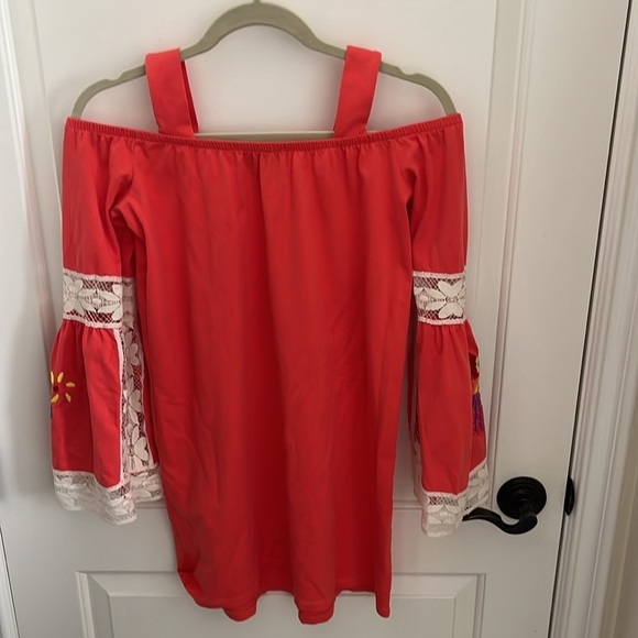 VAVA By Joy Han Off The Shoulder Top - Picture 4 of 4